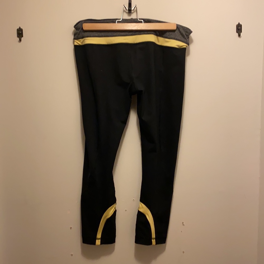 Workout tights - Picture 2 of 2